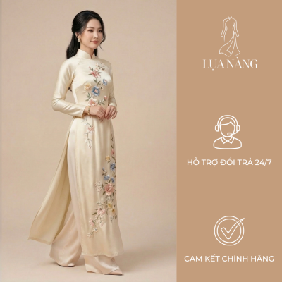 áo dài lụa thêu hoa thanh lịch màu be